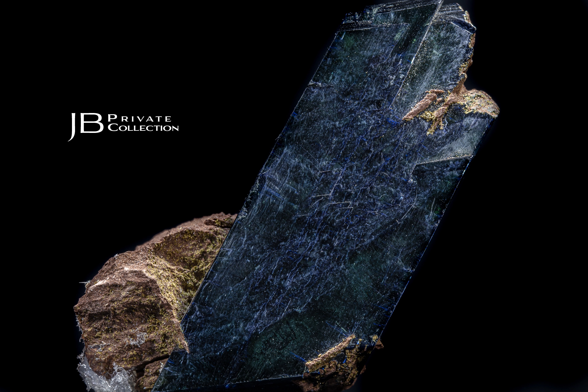 Vivianite by Camarda Visual Studio - Minerals Photography